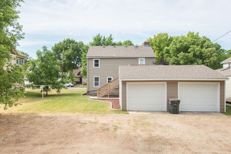 307 1st Ave SE, Glenwood, MN 56334