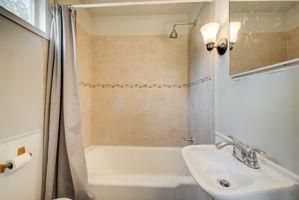 8146 Nicollet Ave S, Bloomington, MN 55420