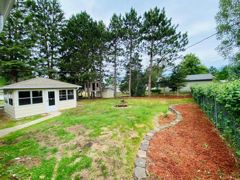 505 NE 9th St, Grand Rapids, MN 55744