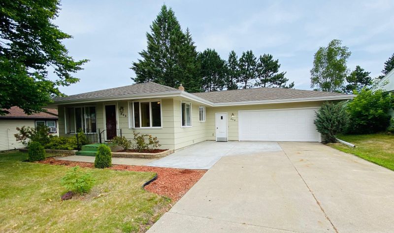 505 NE 9th St, Grand Rapids, MN 55744