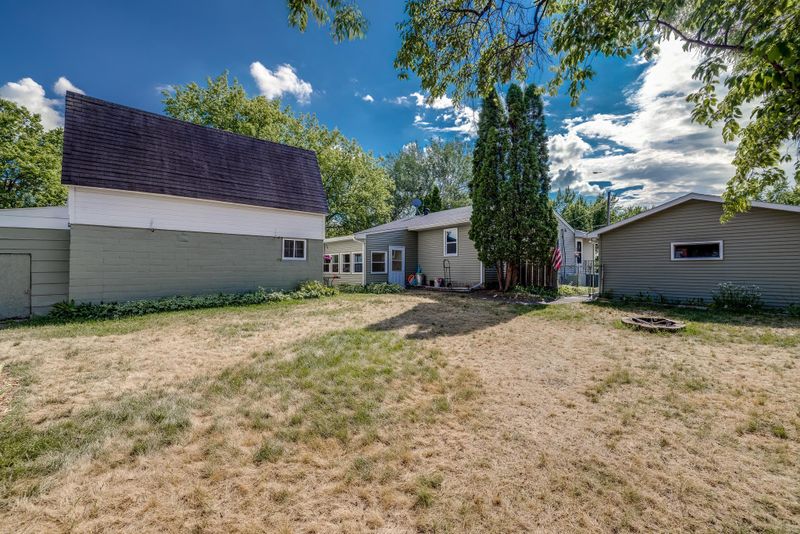 1124 Selby Ave, Saint Paul Park, MN 55071