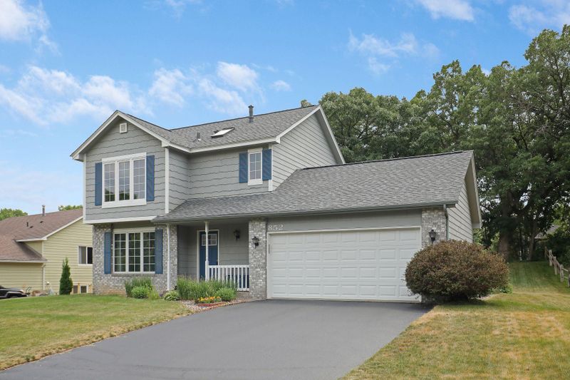 852 Northview Park Rd, Eagan, MN 55123