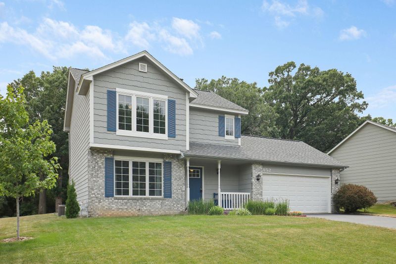 852 Northview Park Rd, Eagan, MN 55123