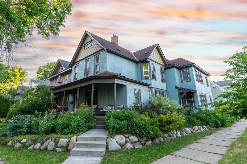 823 Laurel Ave, Saint Paul, MN 55104