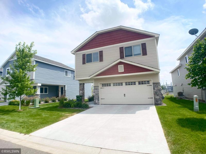4348 122nd Cir NE, Blaine, MN 55449