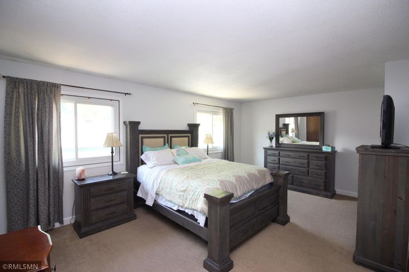 13567 Everton Ave, Apple Valley, MN 55124