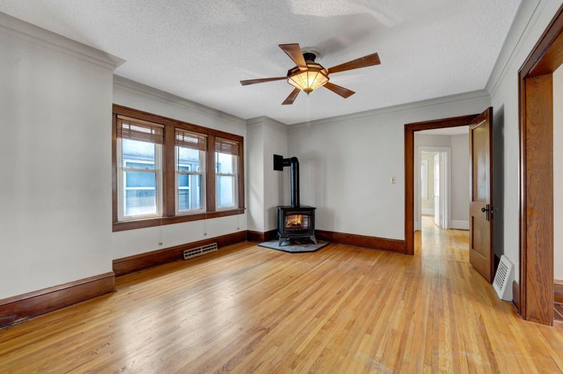 2041 Juliet Ave, Saint Paul, MN 55105