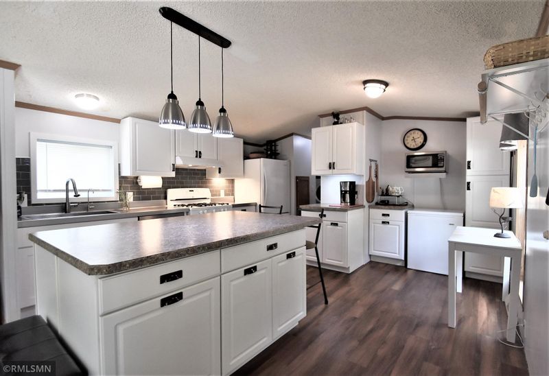 7605 Royal Way, Braham, MN 55006