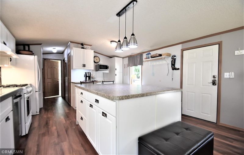 7605 Royal Way, Braham, MN 55006