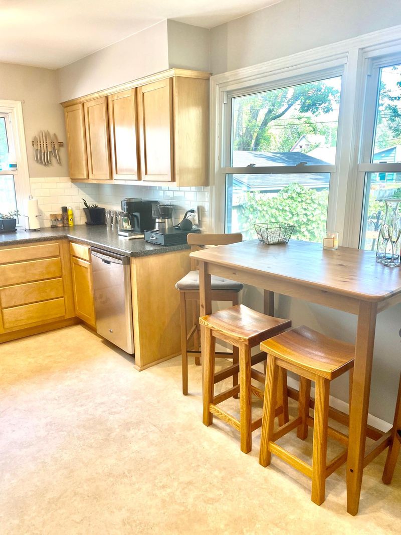 2513 13th Ave E, North Saint Paul, MN 55109