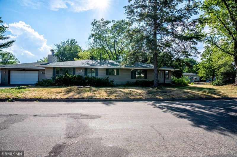 4605 4th Ave, White Bear Lake, MN 55110