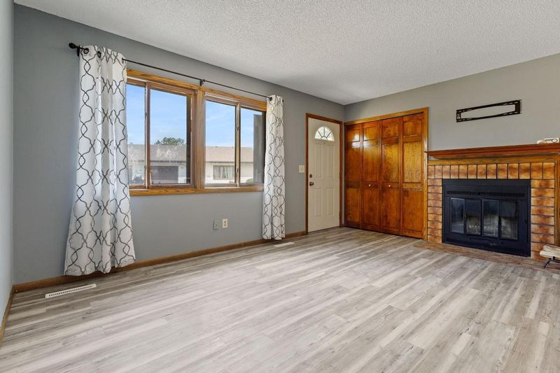 7861 85th Ct N, Brooklyn Park, MN 55445