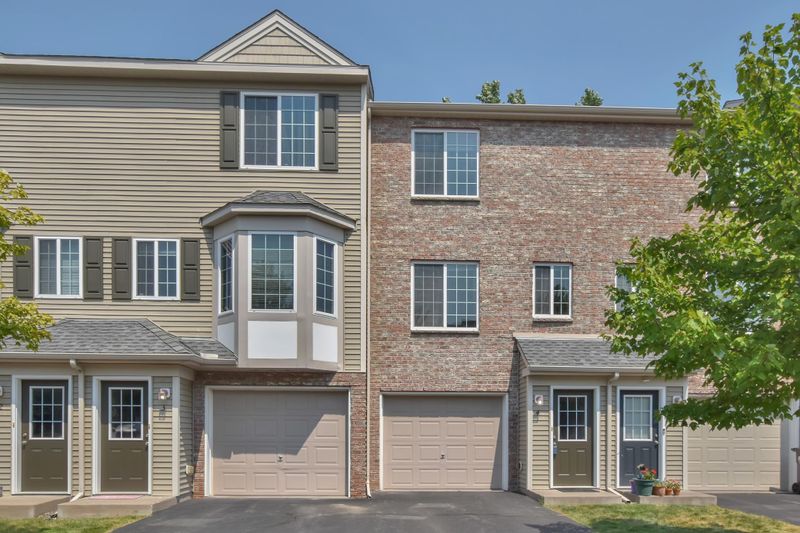 5034 Evergreen Dr N #4, Hugo, MN 55038