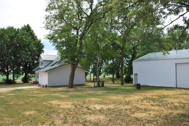 1374 70th St, Fairmont, MN 56031