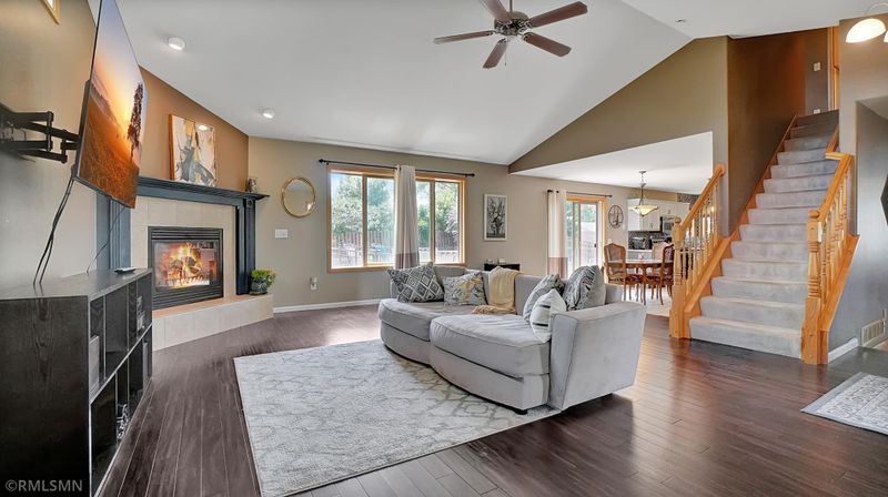10539 61st Pl NE, Albertville, MN 55301
