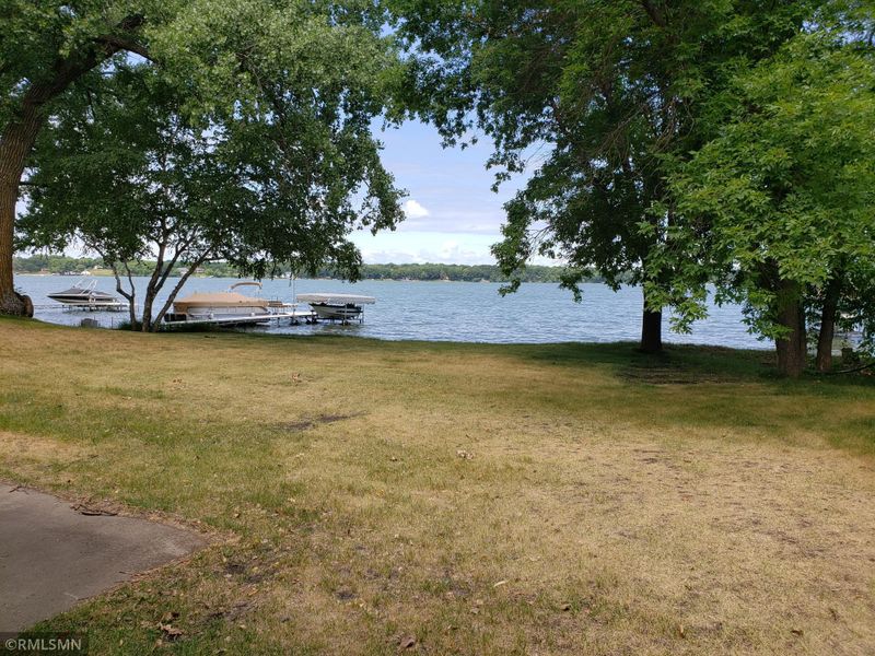 5472 E Eagle Lake Rd, Willmar, MN 56201