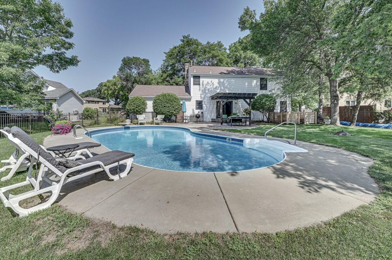 333 Oday St S, Maplewood, MN 55119