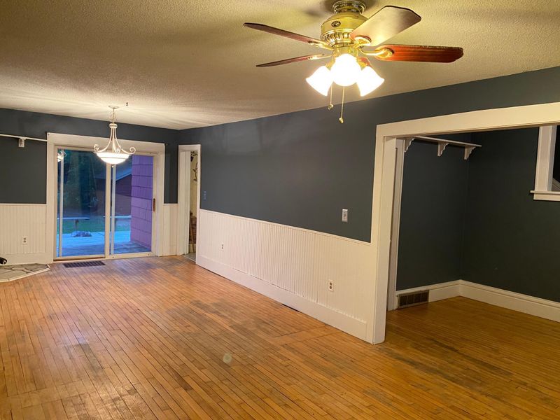 44 6th St SW, Forest Lake, MN 55025