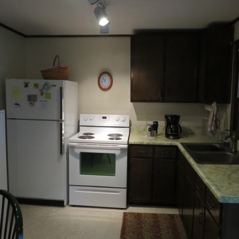 8995 Bear Island Ln, Babbitt, MN 55706