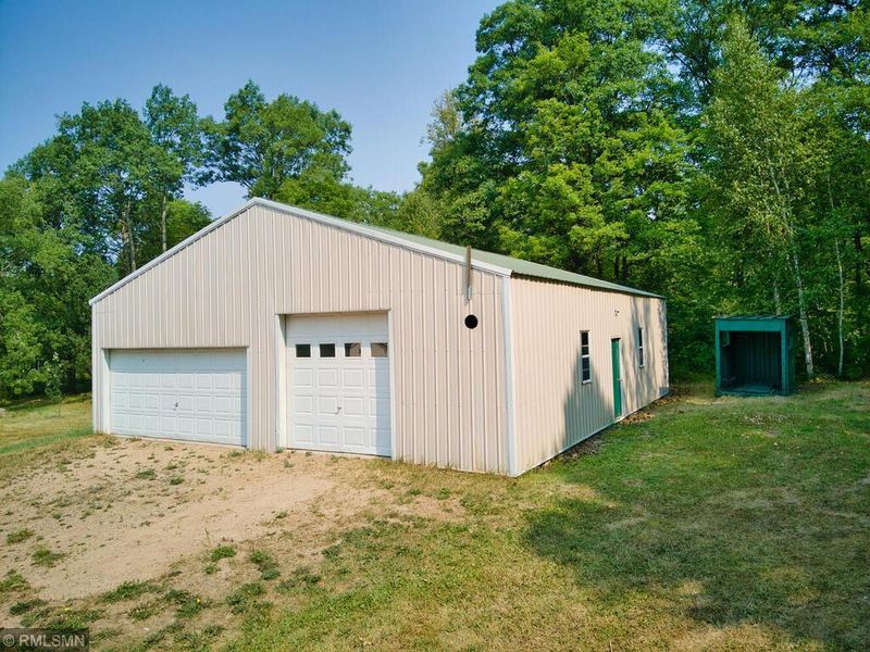 650 E Rangeline Rd, Bovey, MN 55709