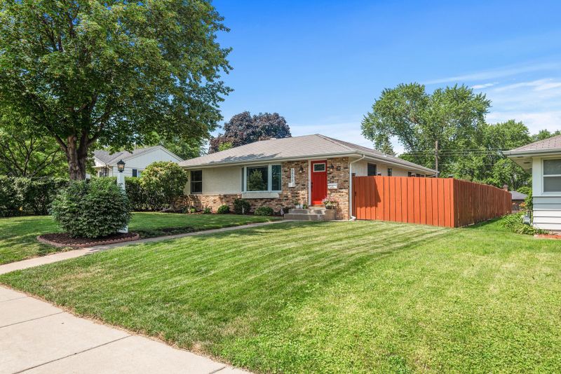 6806 Fairview Ave N, Crystal, MN 55428