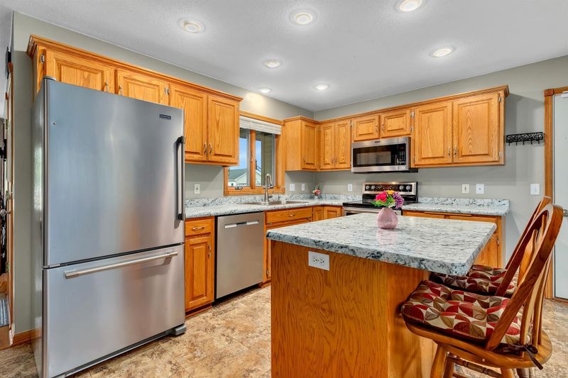 625 5th St NW, Richmond, MN 56368