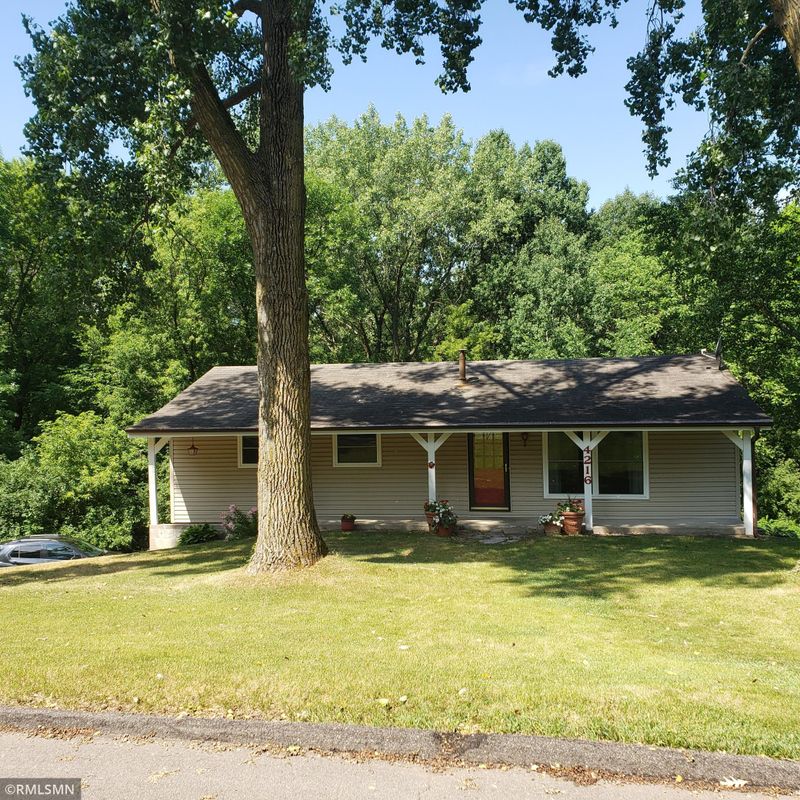 4216 Merriam Rd, Minnetonka, MN 55305