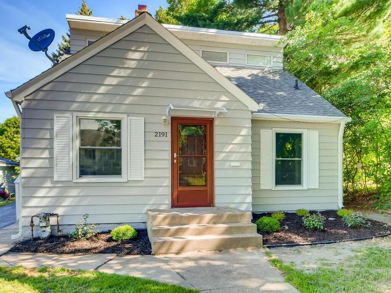 2191 Margaret St, Saint Paul, MN 55119