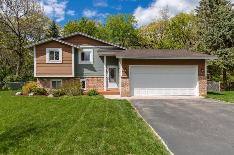17280 Sunray Cir SW, Prior Lake, MN 55372