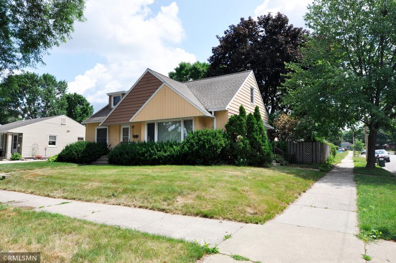 1502 9th Ave NE, Rochester, MN 55906