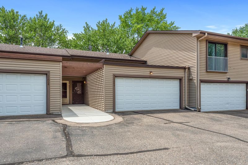 11064 Trail West Rd, Bloomington, MN 55437