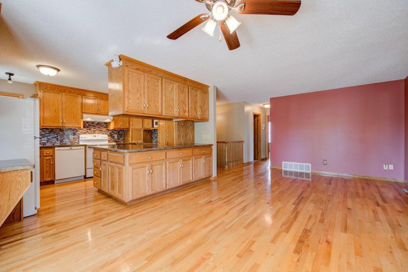 875 Quail Ct, Watertown, MN 55388