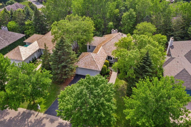 5100 Malibu Dr, Edina, MN 55436