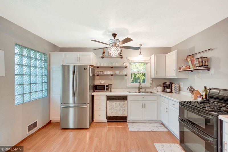 2104 Emerald Ln, Eagan, MN 55122