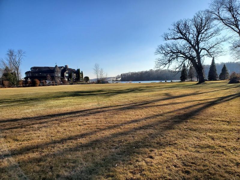 4000 Enchanted Ln, Minnetrista, MN 55364