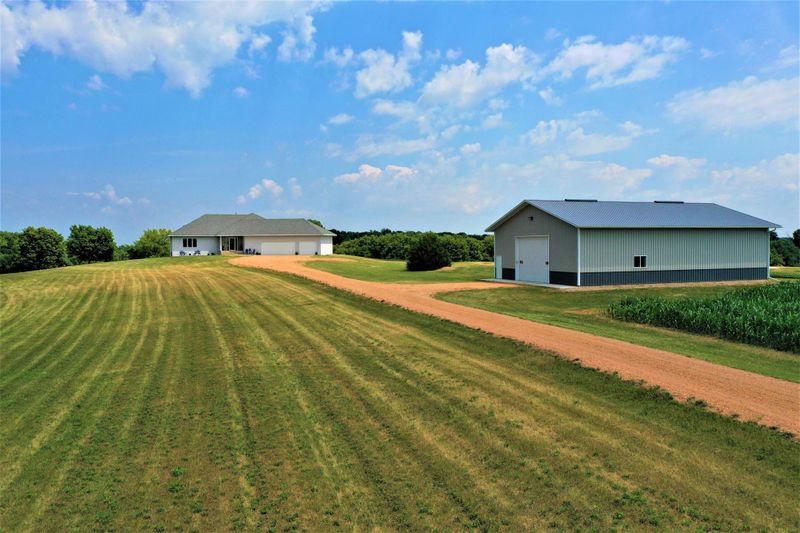 24205 Laredo Ave, Belle Plaine, MN 56011