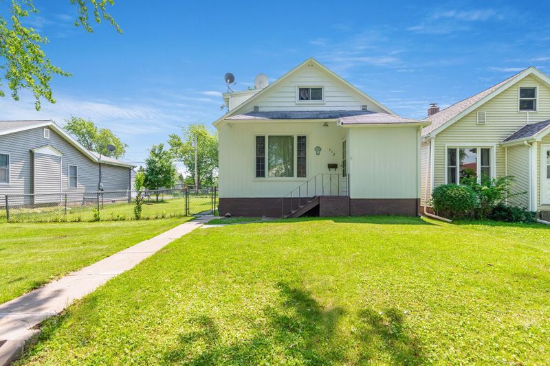 712 N 22nd St, Superior, WI 54880