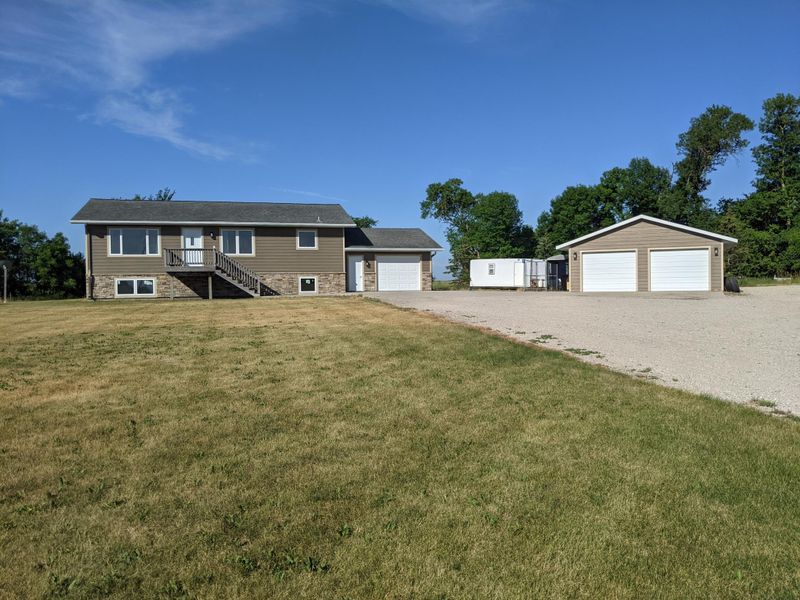 87613 County Road 16, Hector, MN 55342