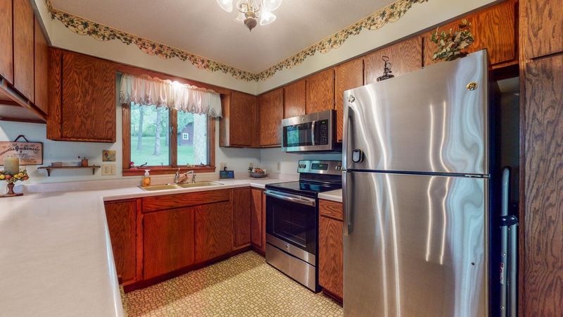 600 Burr Oak Ave NE, Chatfield, MN 55923