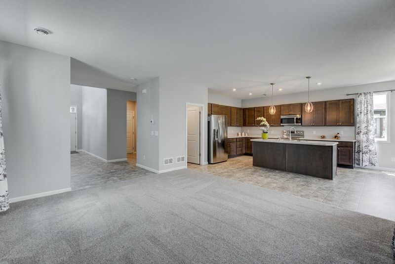 9938 Zilla St Nw, Coon Rapids, MN 55433