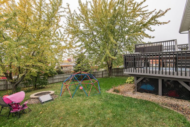 5347 Kingsbury Pl NW, Rochester, MN 55901