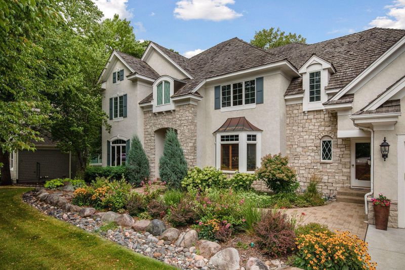 13932 Emerald Rg, Minnetonka, MN 55305