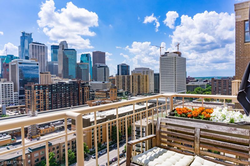 401 S 1st St #1806, Minneapolis, MN 55401