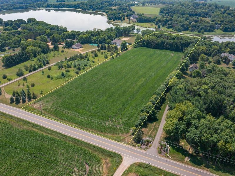 xxxx Airport Rd, Waconia, MN 55387