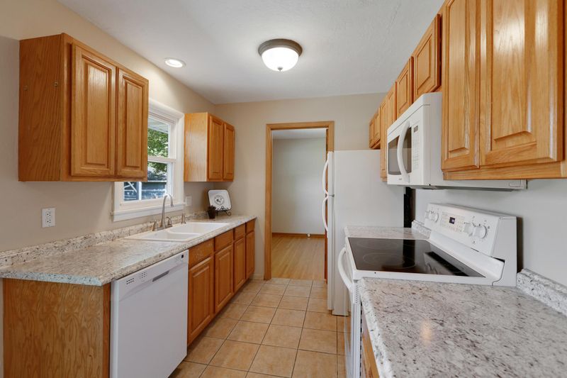 658 Jefferson St S, Shakopee, MN 55379