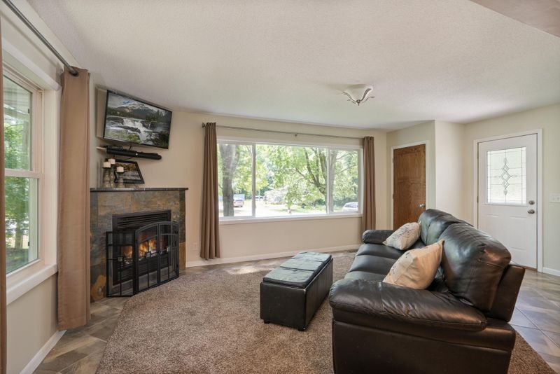 7290 140th Ave NE, Spicer, MN 56288