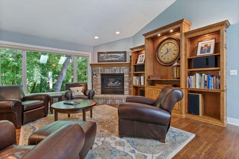 19417 Baldwin Cir NW, Elk River, MN 55330