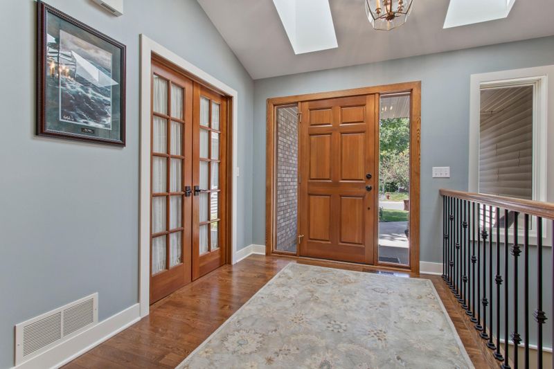 19417 Baldwin Cir NW, Elk River, MN 55330