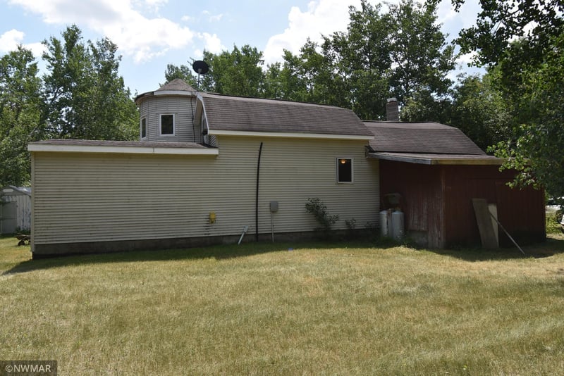 3094 300th St, Lancaster, MN 56735
