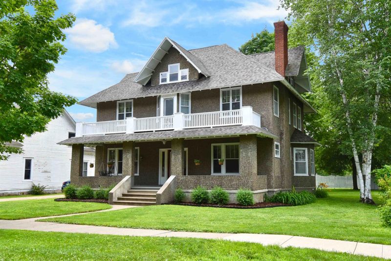 203 S Main St, Cochrane, WI 54622